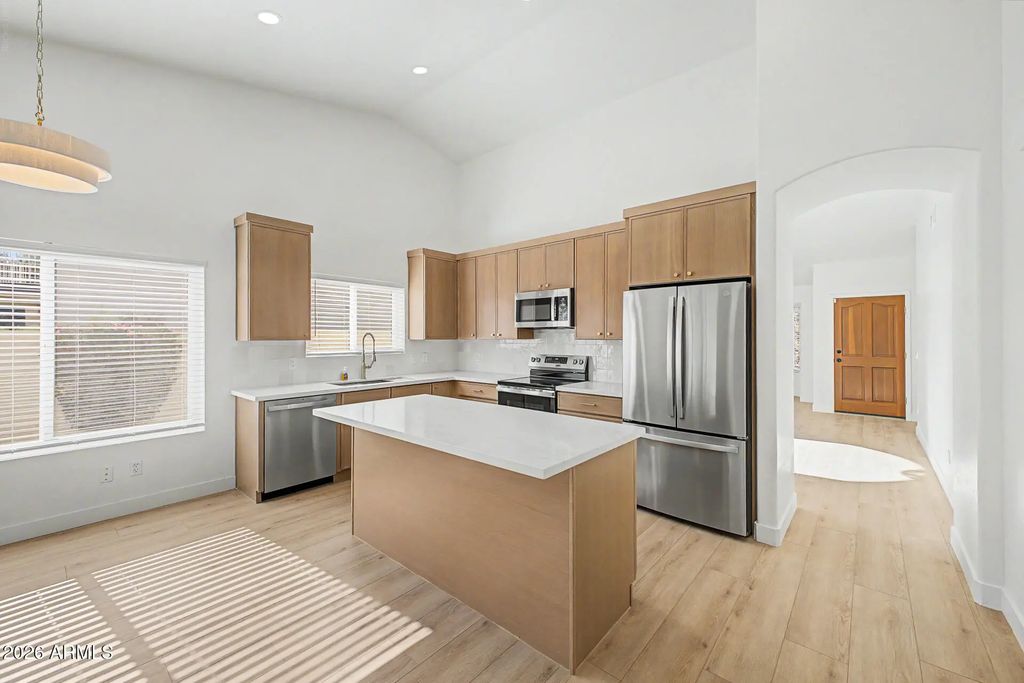 5027 E Vaughn Drive, Phoenix