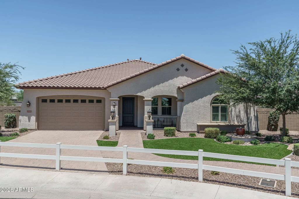 16280 W Charlotte Drive, Surprise