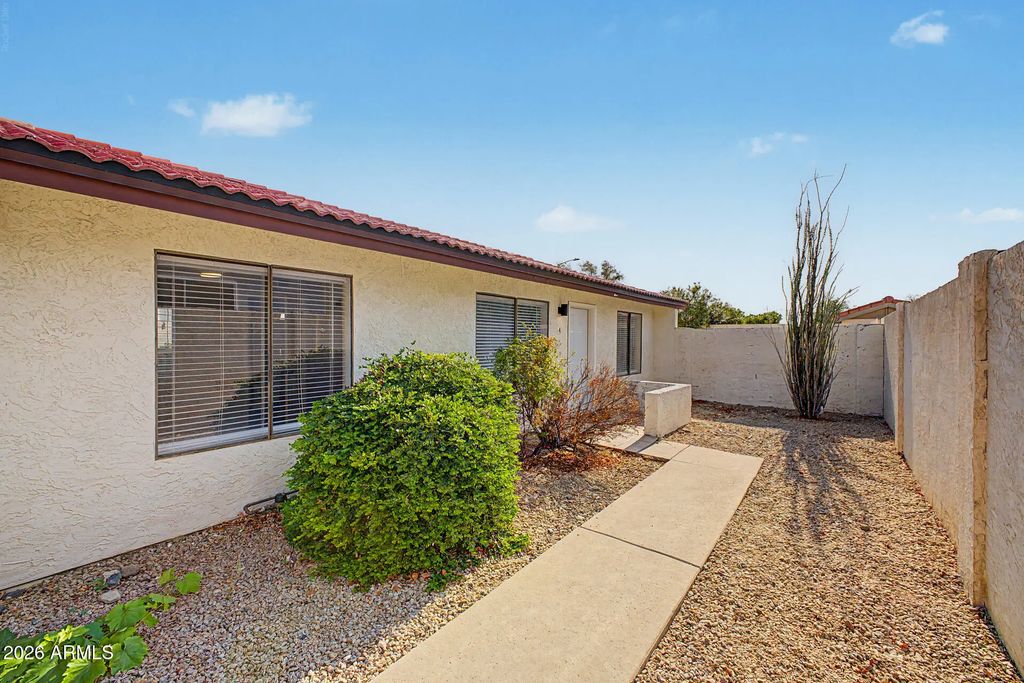 2824 E Waltann Lane (unit 4), Phoenix