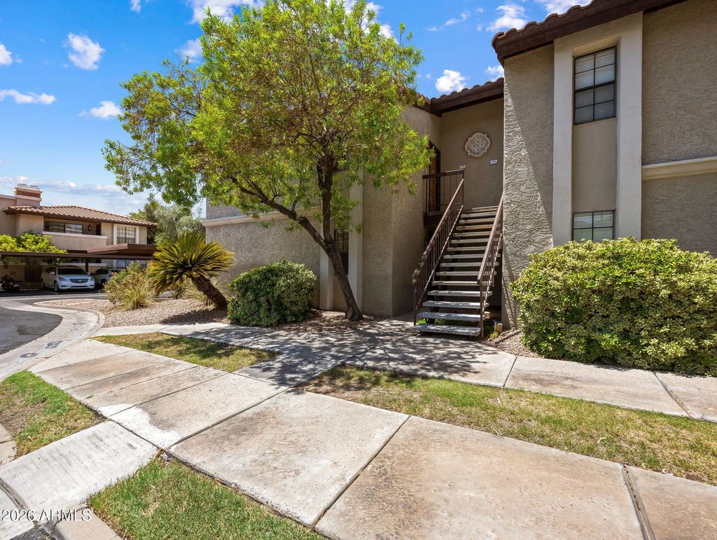 7557 N Dreamy Draw Drive (unit 154), Phoenix