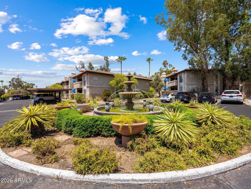 7557 N Dreamy Draw Drive (unit 154), Phoenix