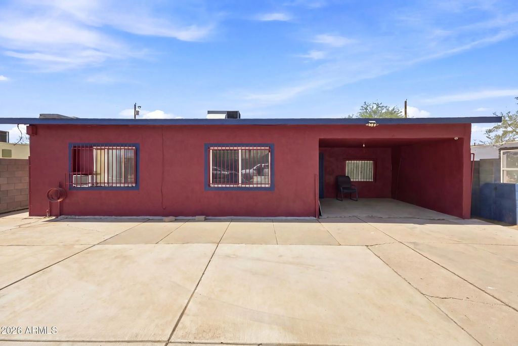 902 S 30th Drive, Phoenix