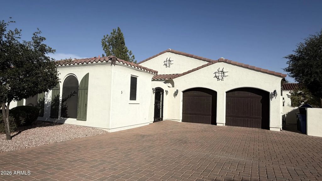 1777 W Ocotillo Road (unit 5), Chandler
