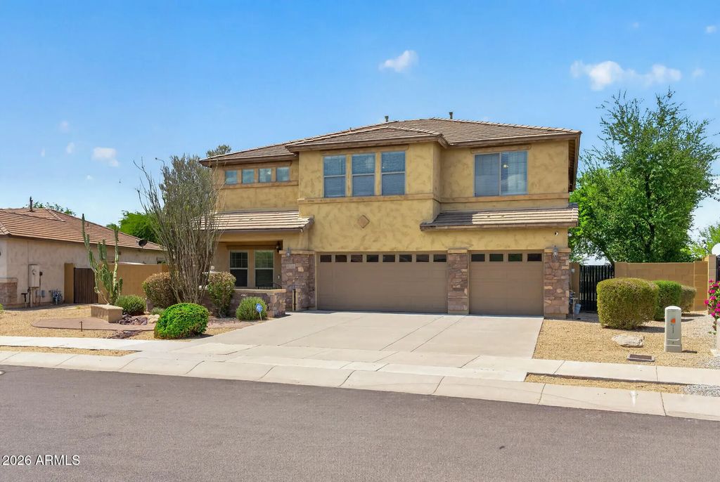 1442 S 167th Drive, Goodyear