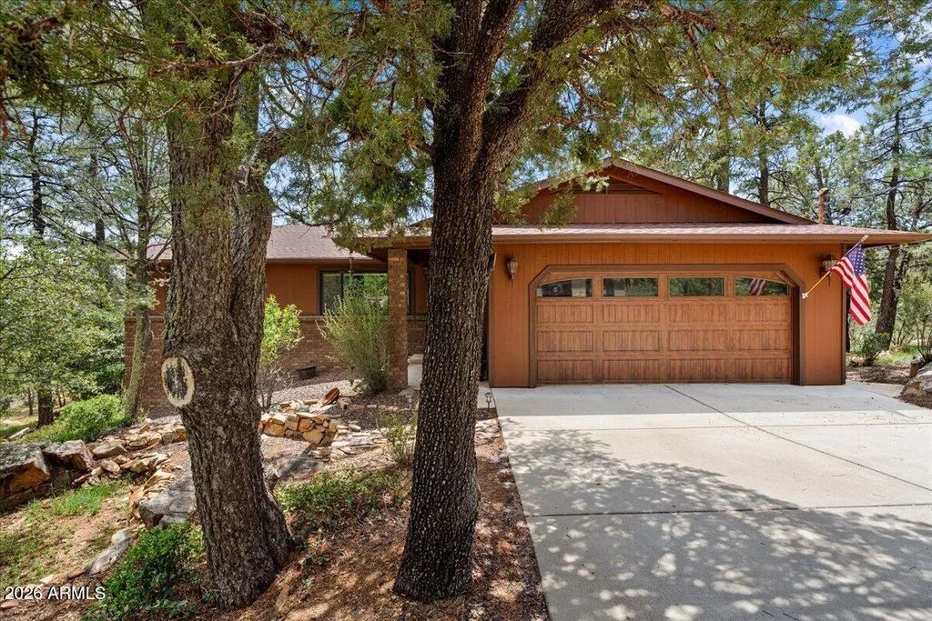 2011 W Clear View Lane, Prescott