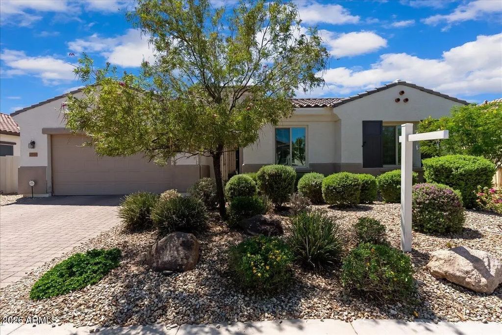 15737 W Wilshire Drive, Goodyear