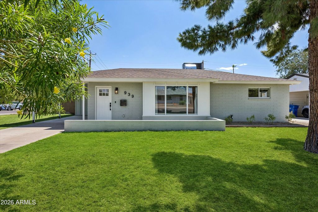 939 E Berridge Lane, Phoenix