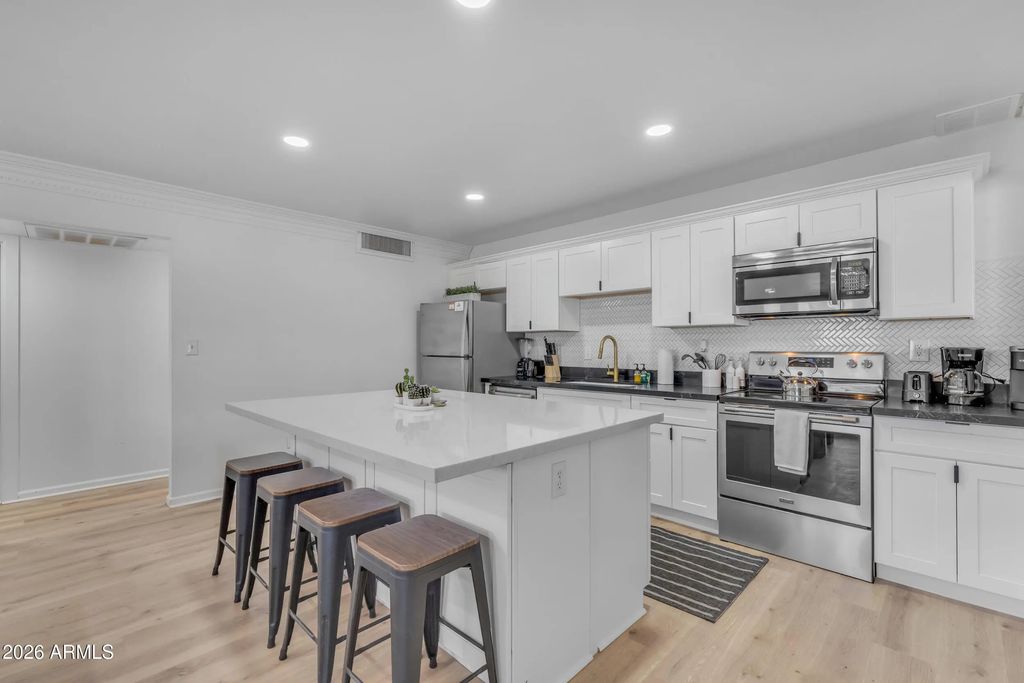 6943 E Granada Road, Scottsdale