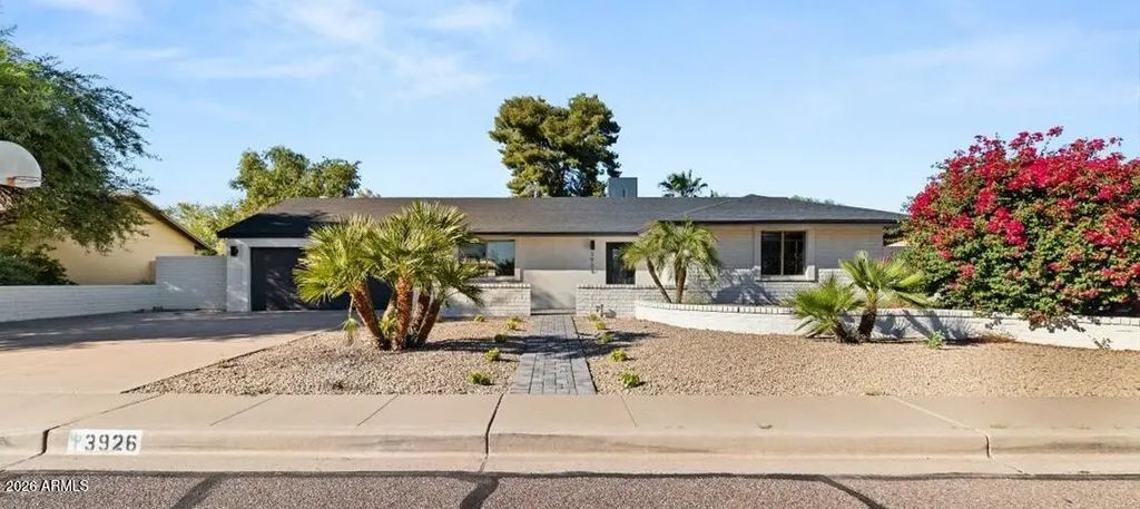 3926 E Laurel Lane, Phoenix