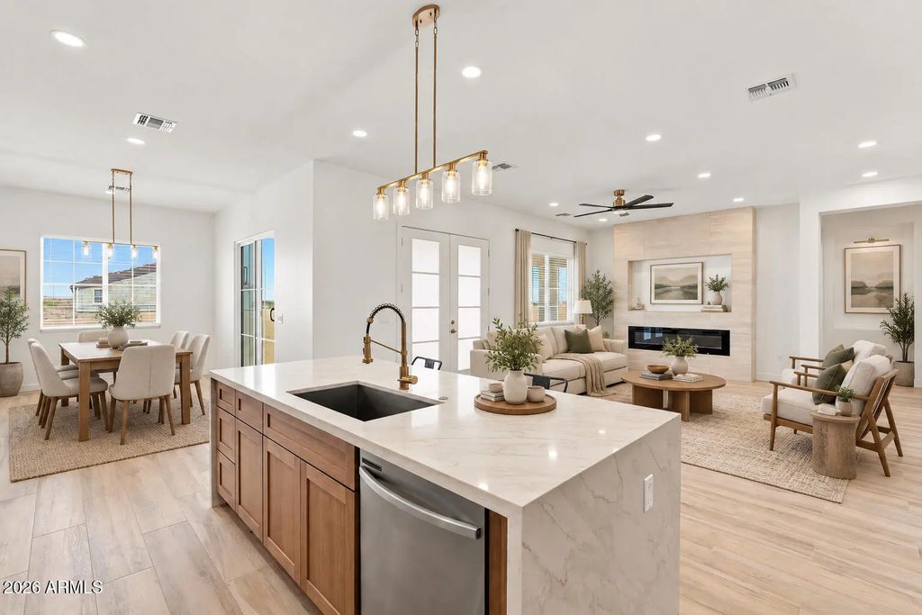 35416 W Estes Way, Arlington