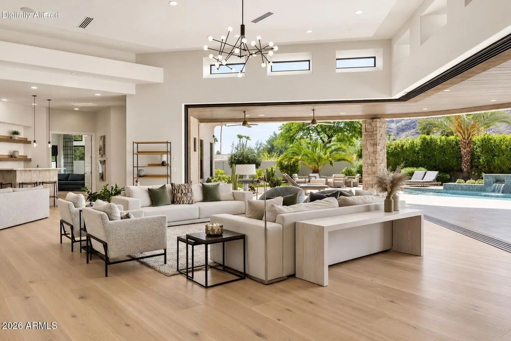 8700 N 55th Place, Paradise Valley