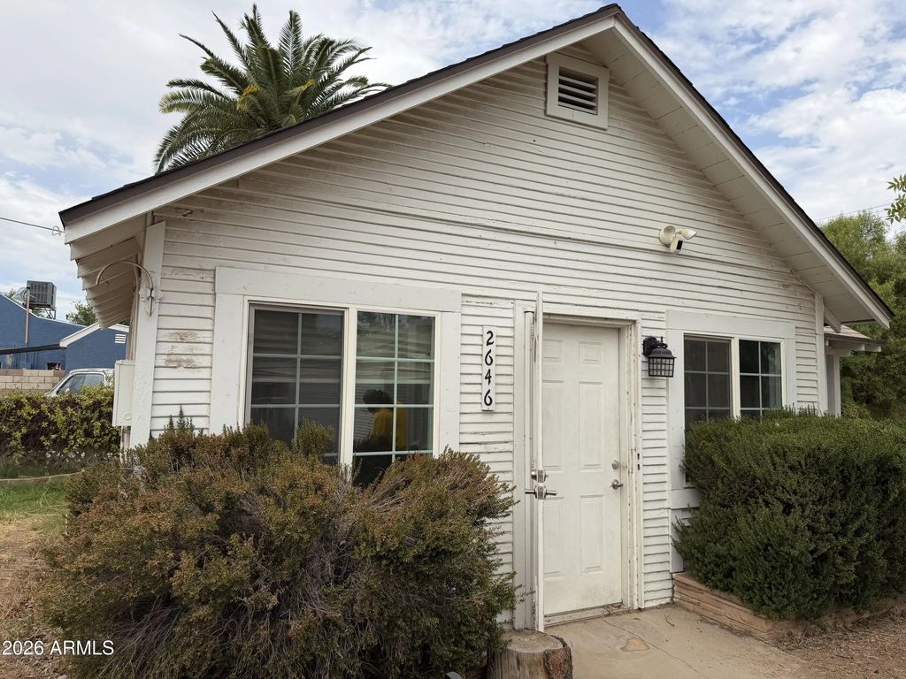 2646 W Morten Avenue, Phoenix