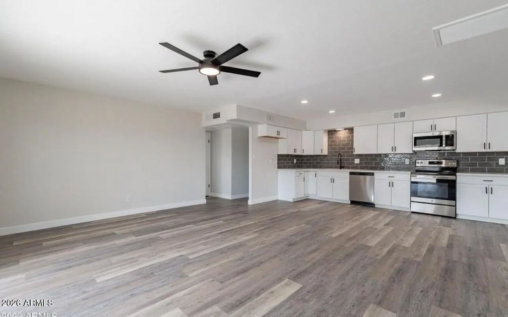 8304 N 55th Avenue, Glendale