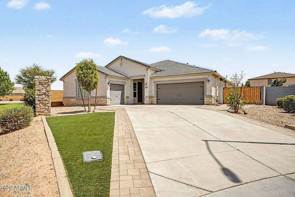 38053 W Santa Barbara Avenue, Maricopa