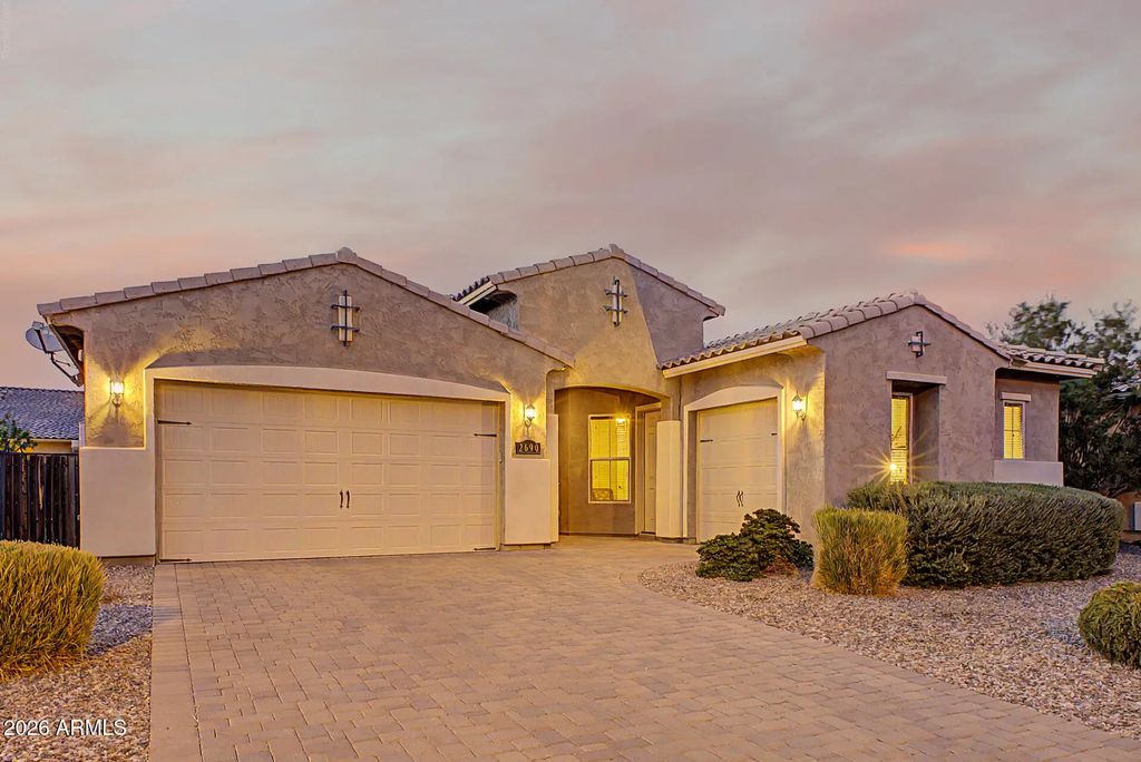 2690 E Hazeltine Way, Gilbert