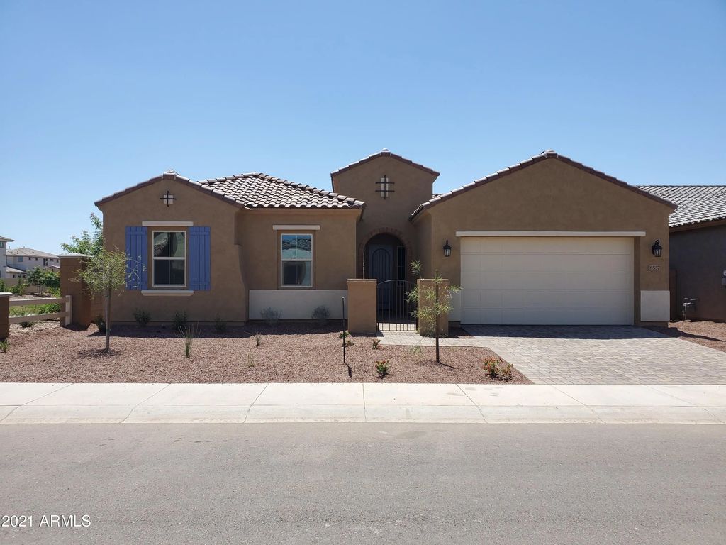 8537 W Myrtle Avenue, Glendale