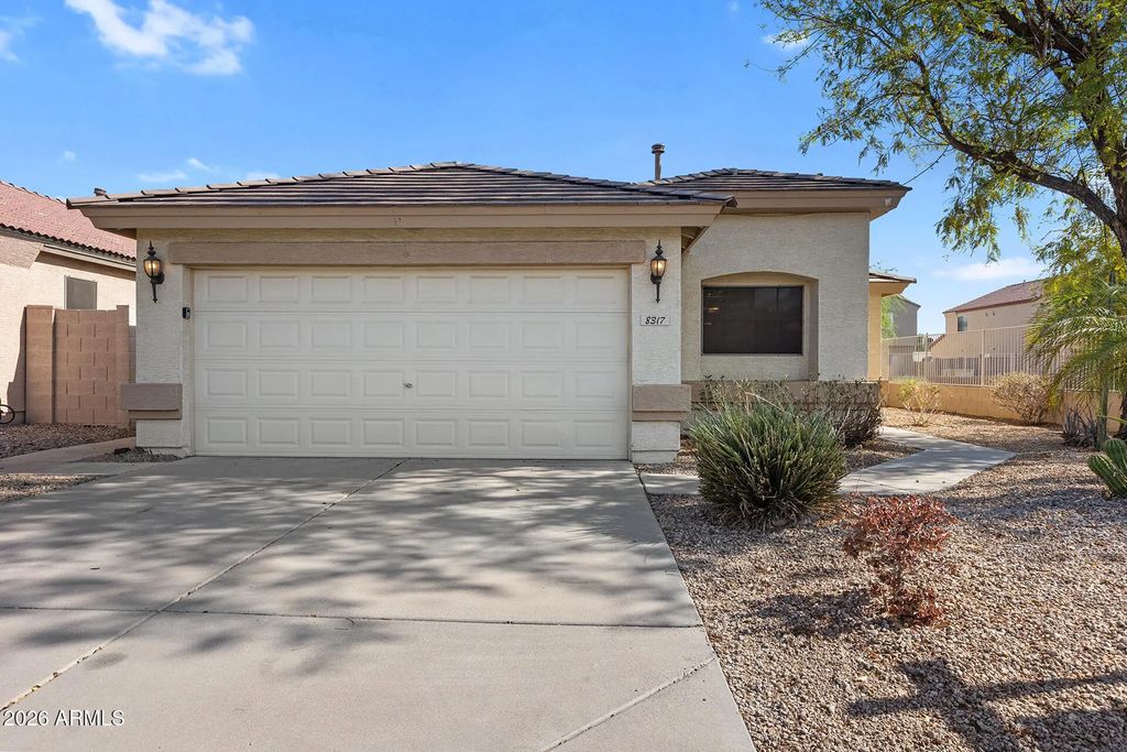 8317 W Gross Avenue, Tolleson