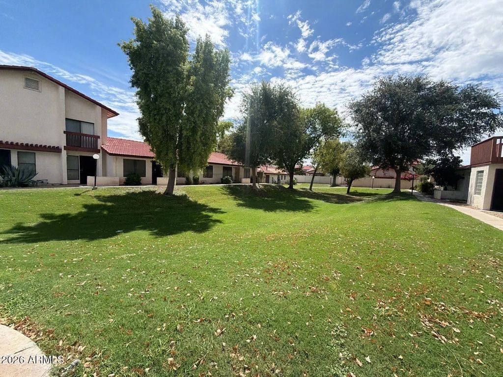 2832 E Waltann Lane (unit 1), Phoenix