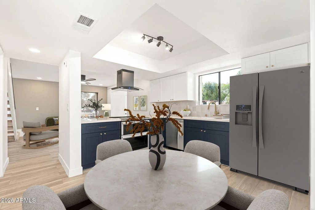2832 E Waltann Lane (unit 1), Phoenix