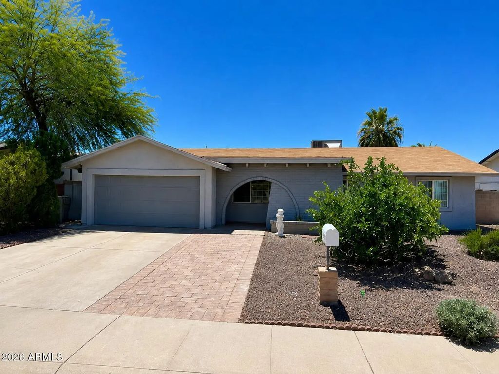 5603 W Tierra Buena Lane, Glendale