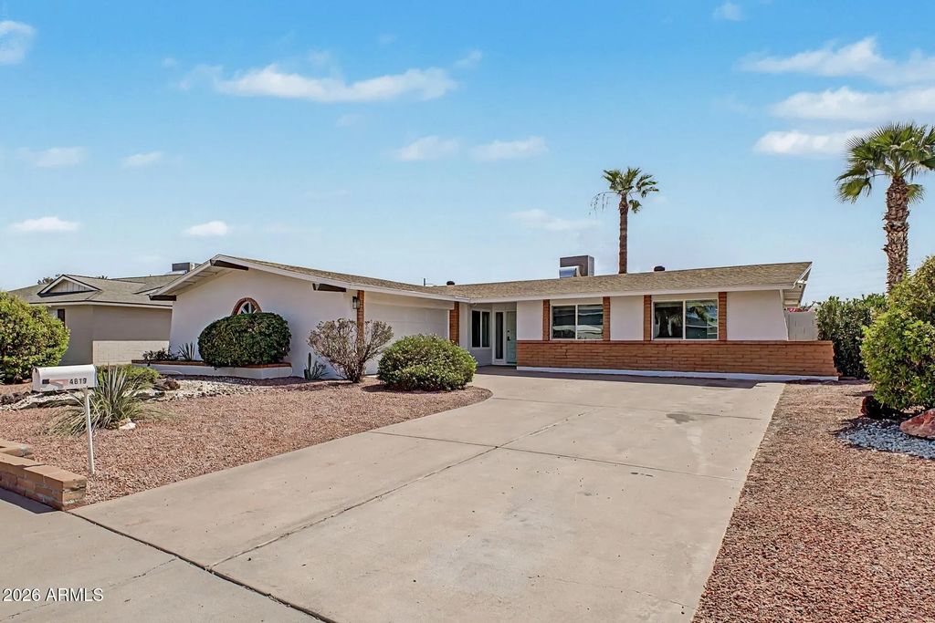 4819 W Sunnyside Avenue, Glendale