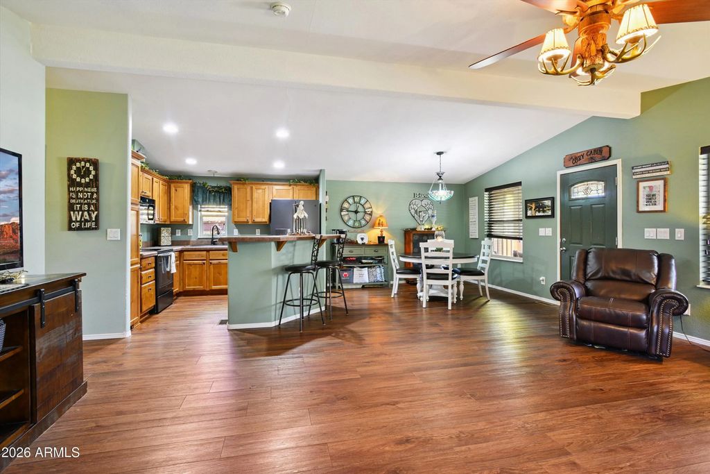 1220 E Caribou Road, Munds Park