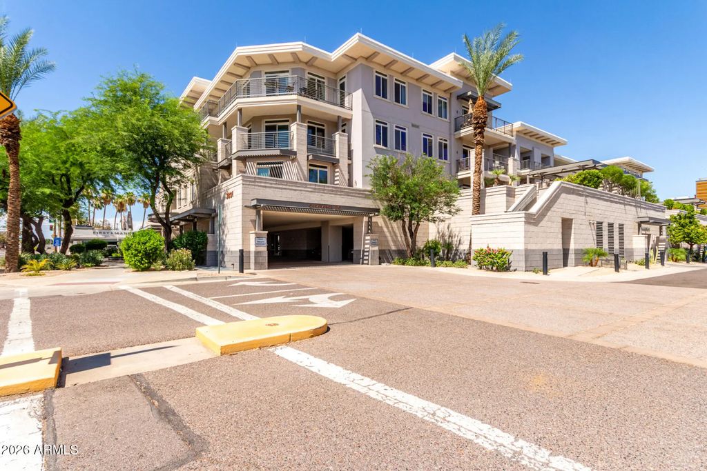 3801 N Goldwater Boulevard (unit G201), Scottsdale