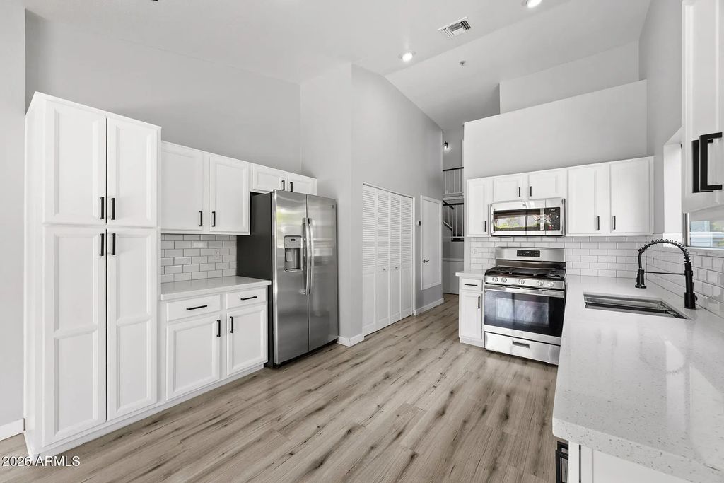 10359 E Davenport Drive, Scottsdale