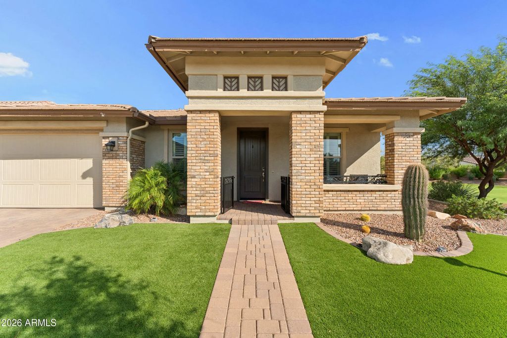 10535 E Thunderbolt Avenue, Mesa