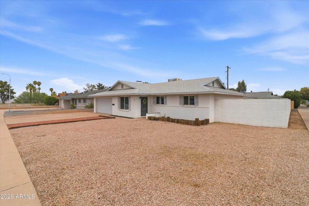 2 W Fairmont Drive, Tempe