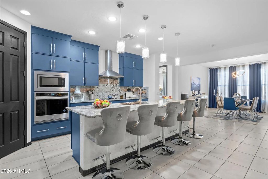 8616 W Rancho Drive, Glendale