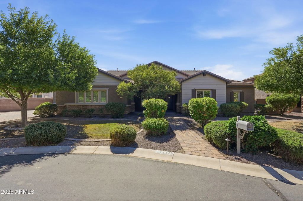 22075 E Tierra Grande Court, Queen Creek