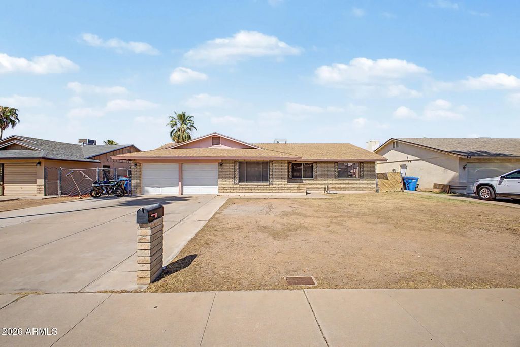 4402 W Desert Cove Avenue W, Glendale