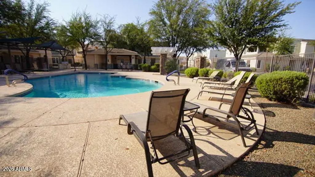 10757 N 74th Street (unit 1036), Scottsdale