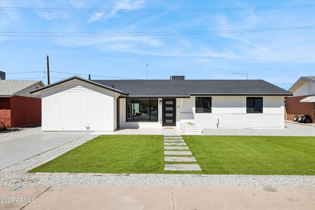 12240 N 26th Drive, Phoenix