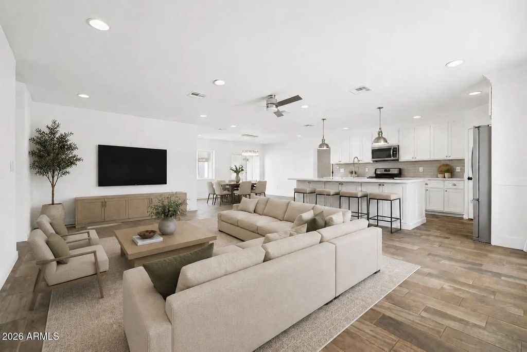 4622 E Virginia Avenue, Phoenix