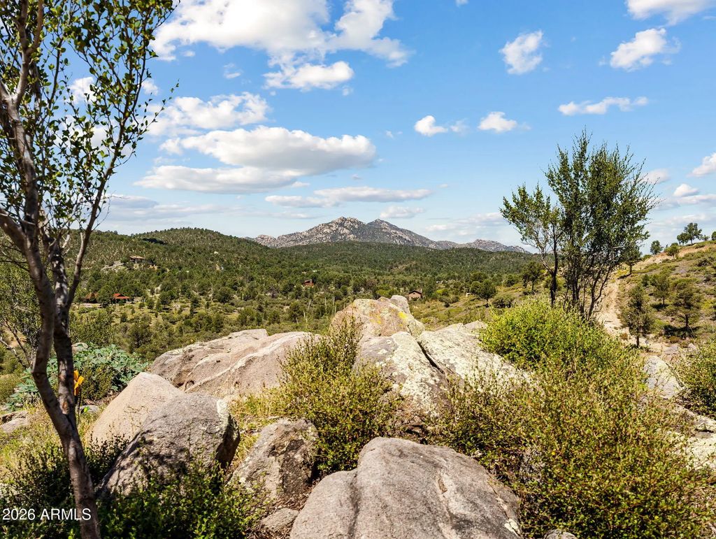 W Buckhorn Drive (unit C), Peeples Valley
