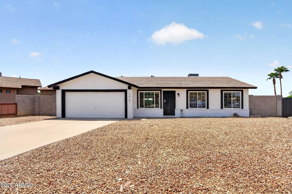 1414 N Rowen Circle, Mesa