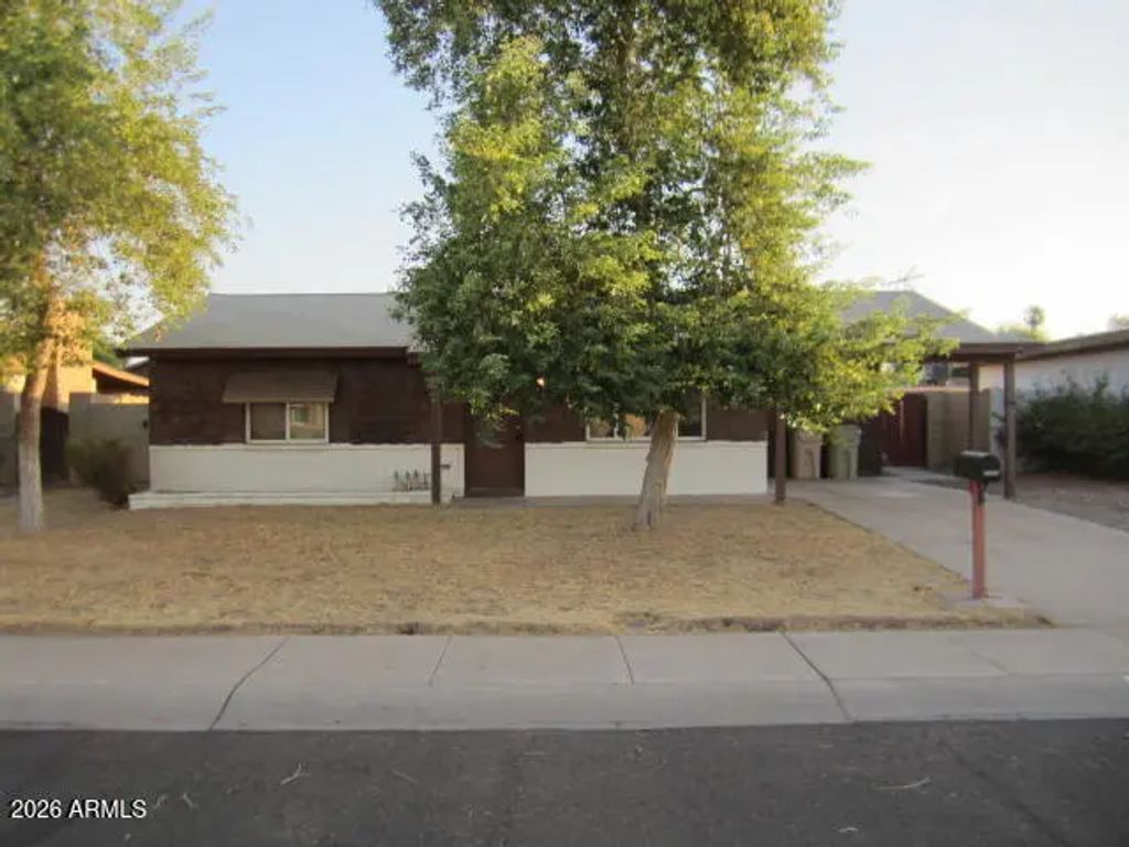 6720 W Medlock Drive, Glendale