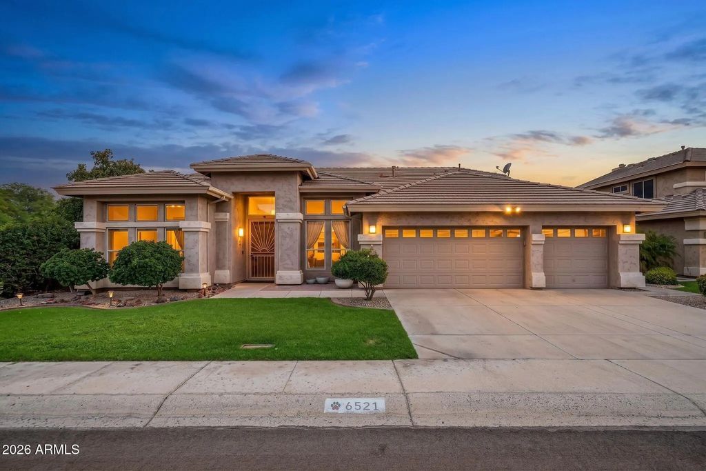6521 W Hill Lane, Glendale