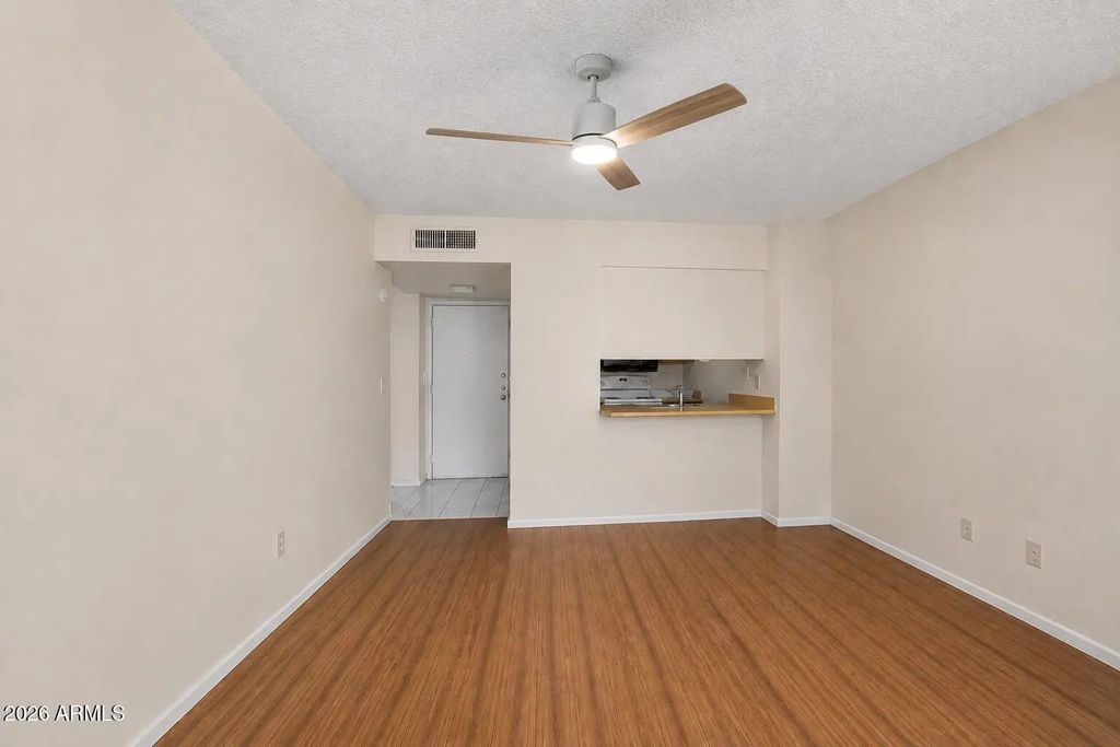 3033 E Devonshire Avenue (unit 3015), Phoenix