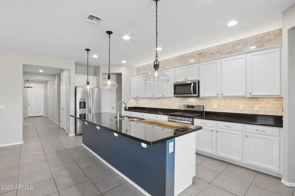 17766 W Granite View Drive, Goodyear