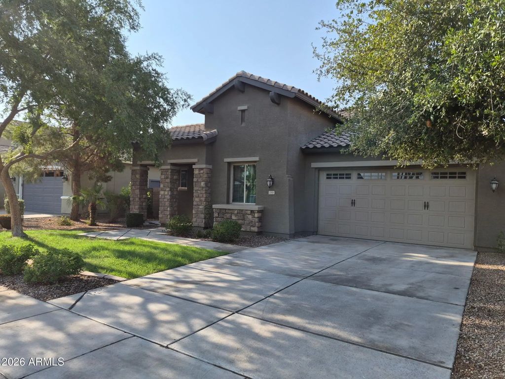 2543 E Penedes Drive, Gilbert