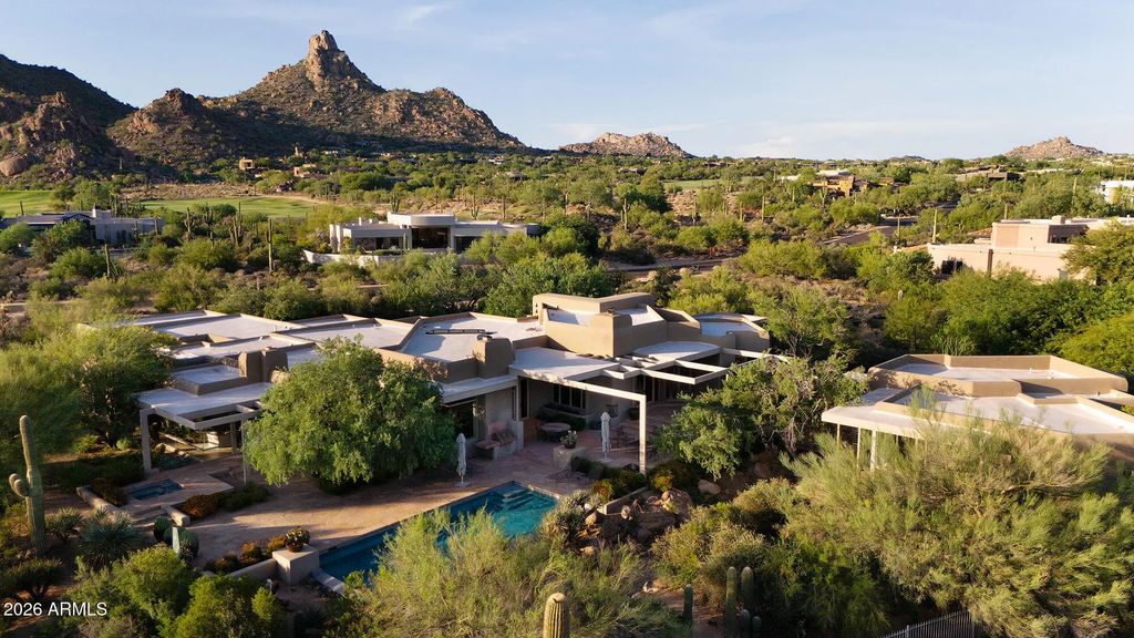10040 E Happy Valley Road (unit 9), Scottsdale