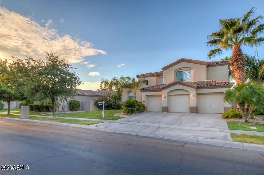 1690 W Bartlett Way, Chandler