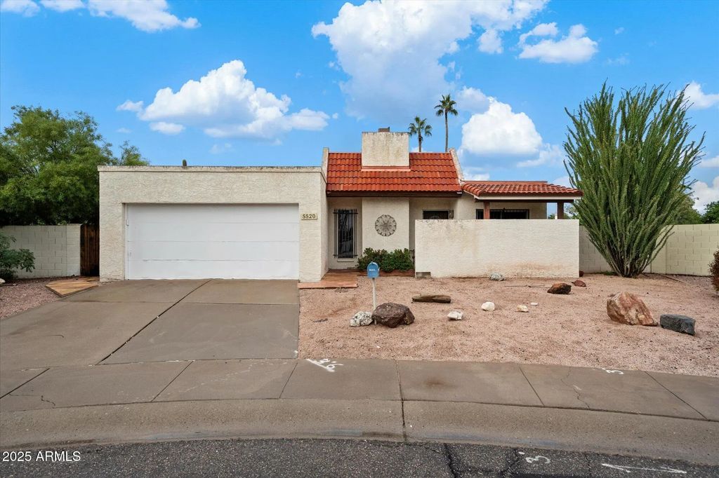 5520 N 77th Place, Scottsdale