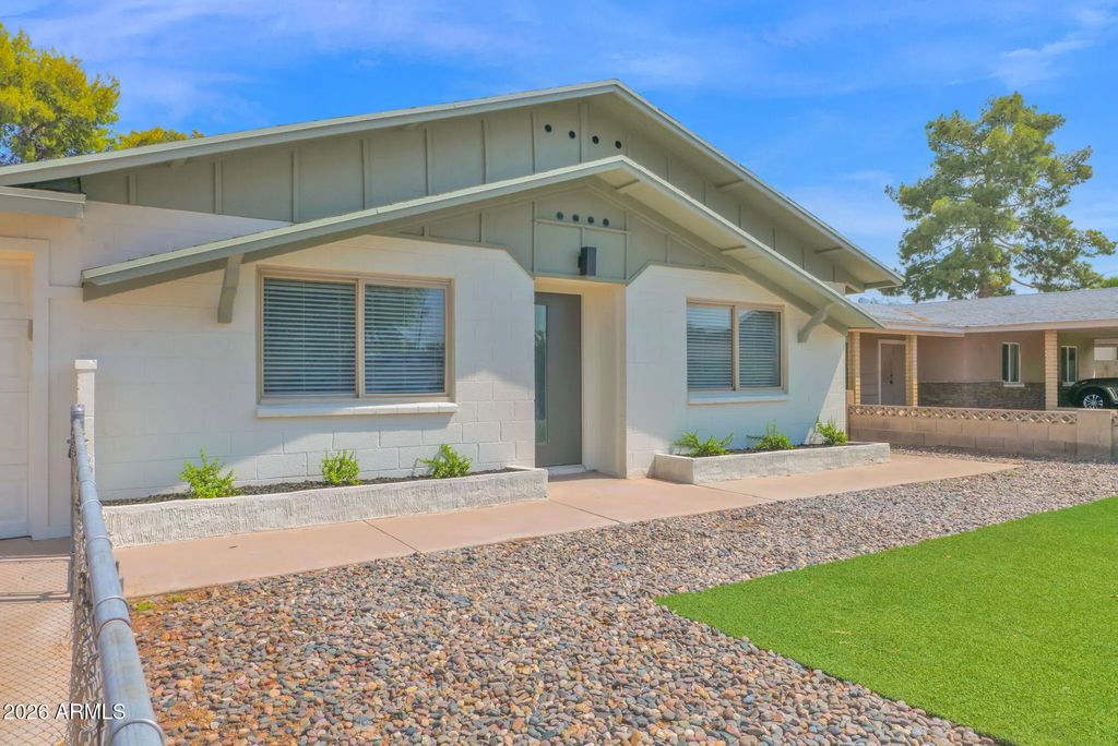 2224 E Sandra Terrace, Phoenix