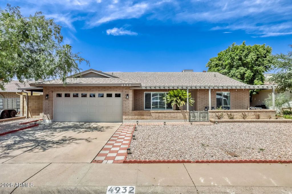 4932 W Mercer Lane, Glendale
