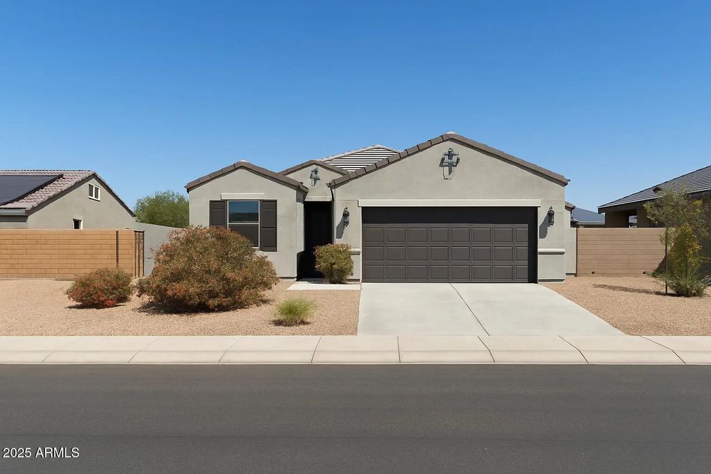 25698 W Desert Drive, Buckeye