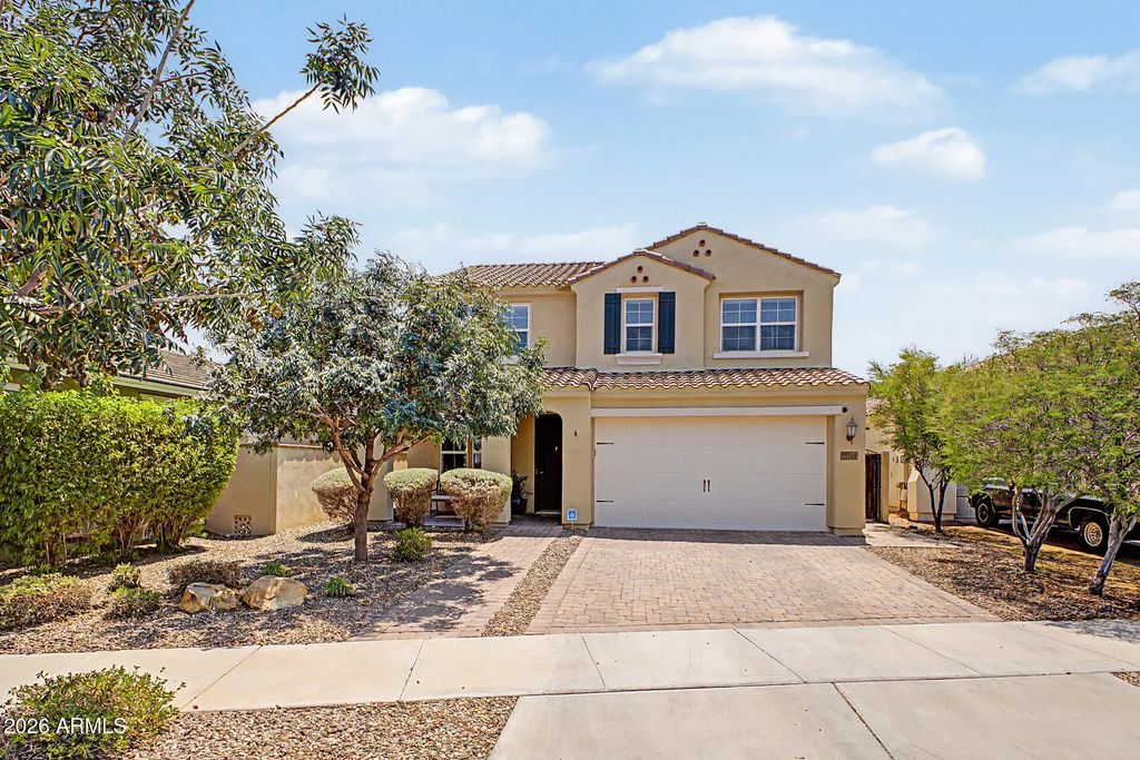 10323 E Hawk Avenue, Mesa